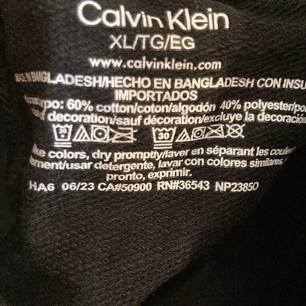 NWT Calvin Klein Sleepwear set. Size XL , black with white Calvin Klein on sides - Picture 16 of 16